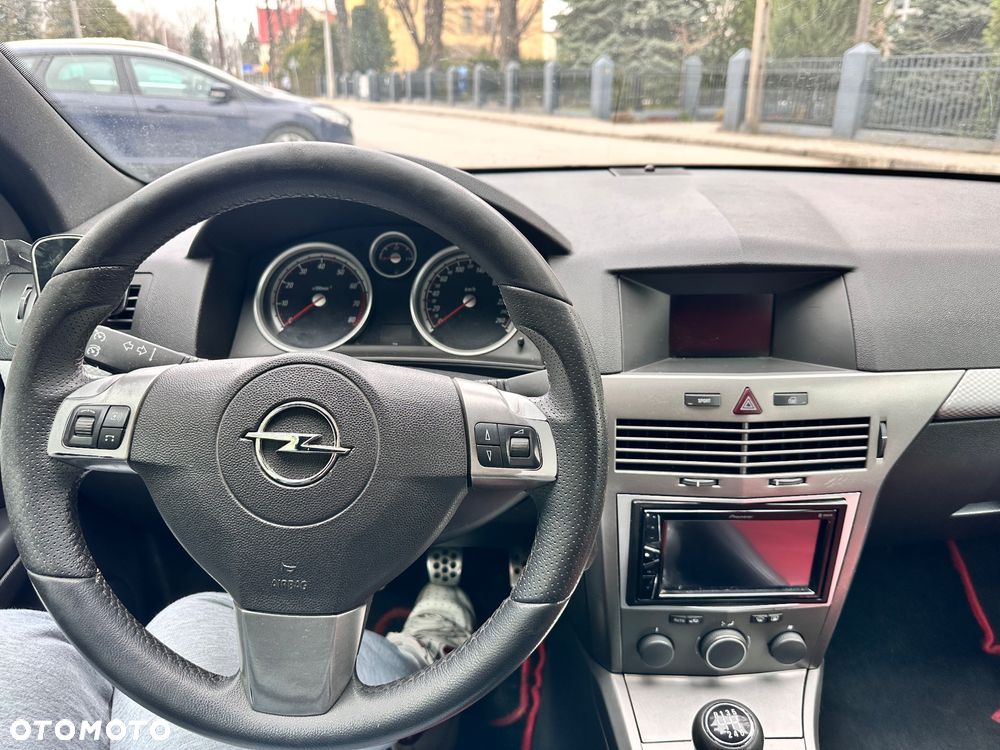 Opel Astra 2.0 T Sport - 19