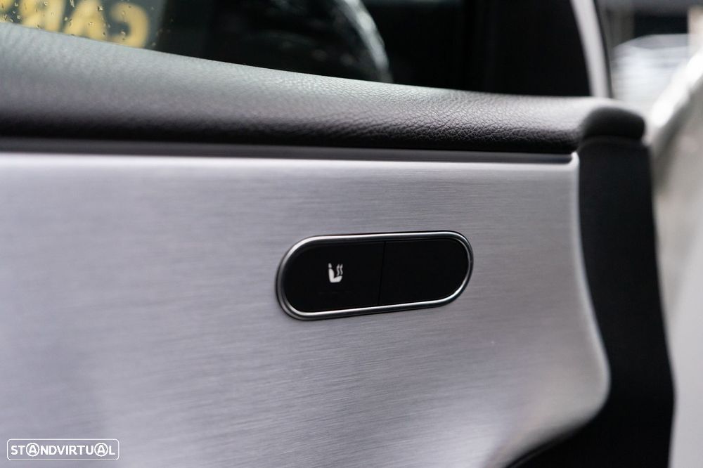 Mercedes-Benz A 35 AMG 4Matic - 30