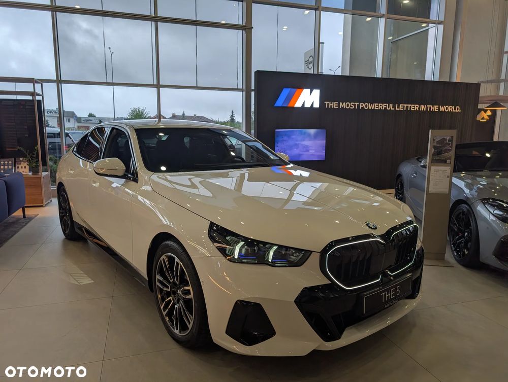 BMW Seria 5 520d xDrive mHEV M Sport - 3