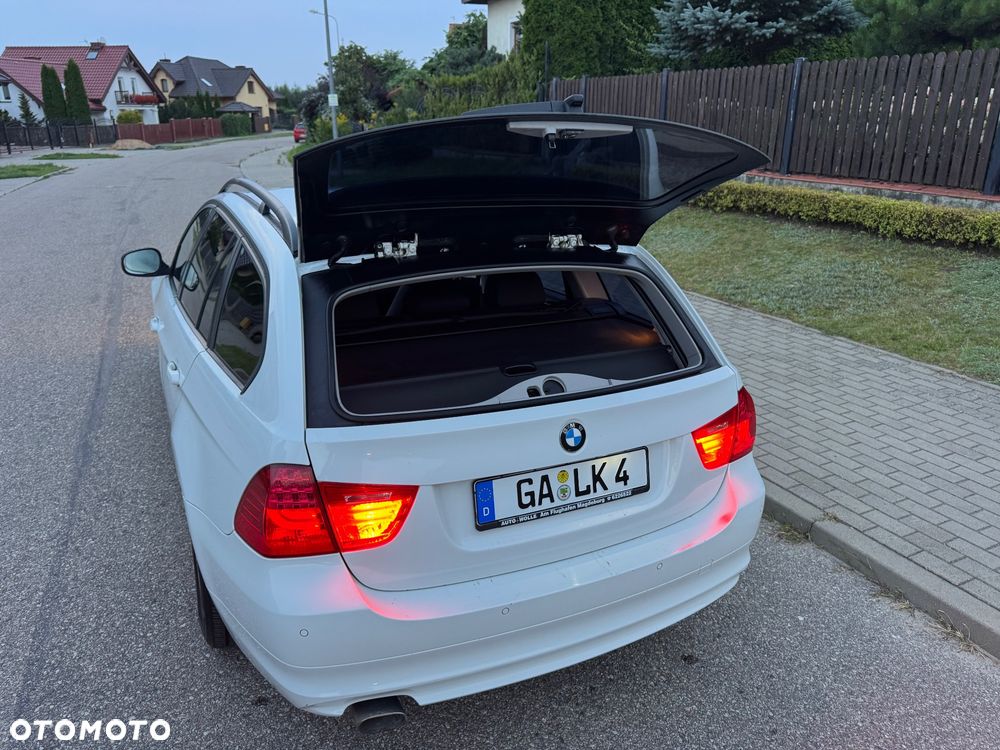 BMW Seria 3 320d DPF - 40