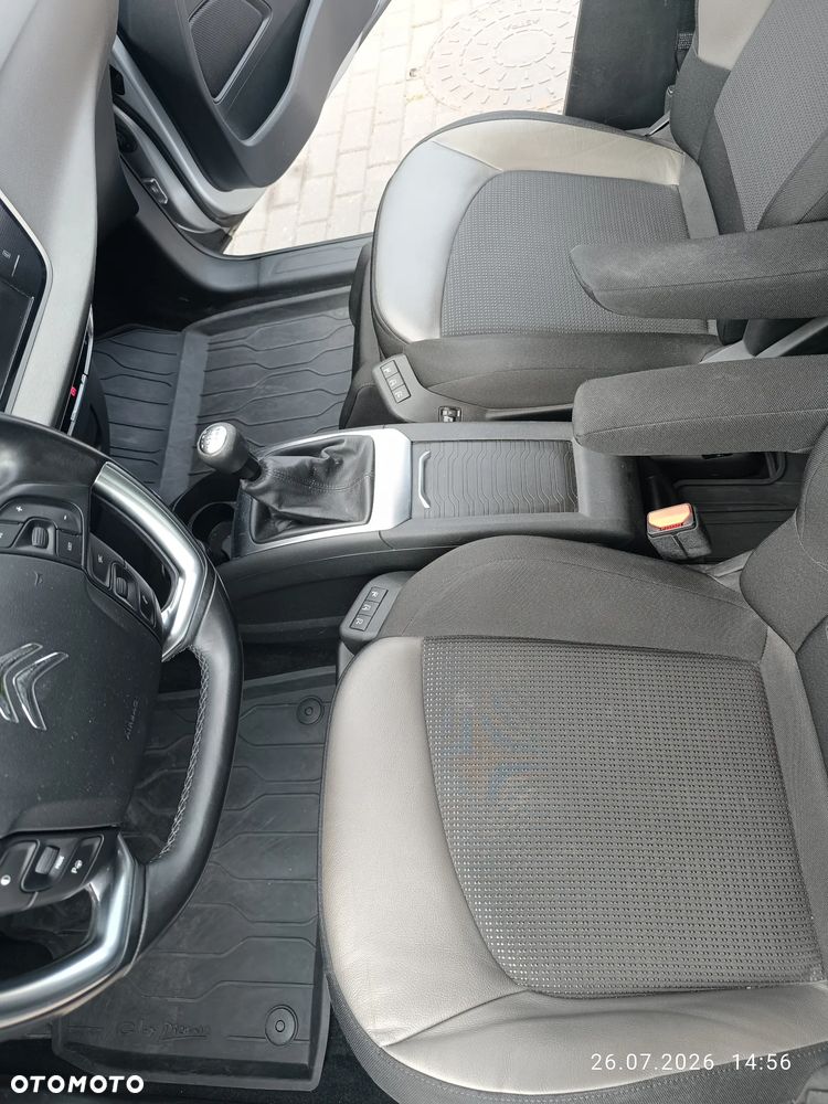 Citroën C4 Picasso - 29