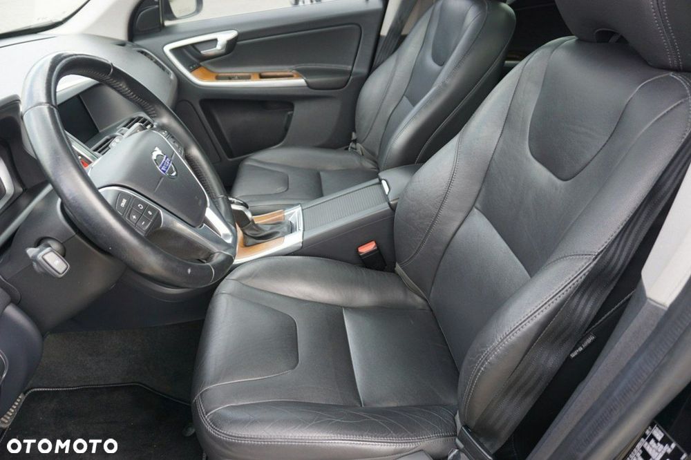 Volvo XC 60 T5 AWD Inscription - 9