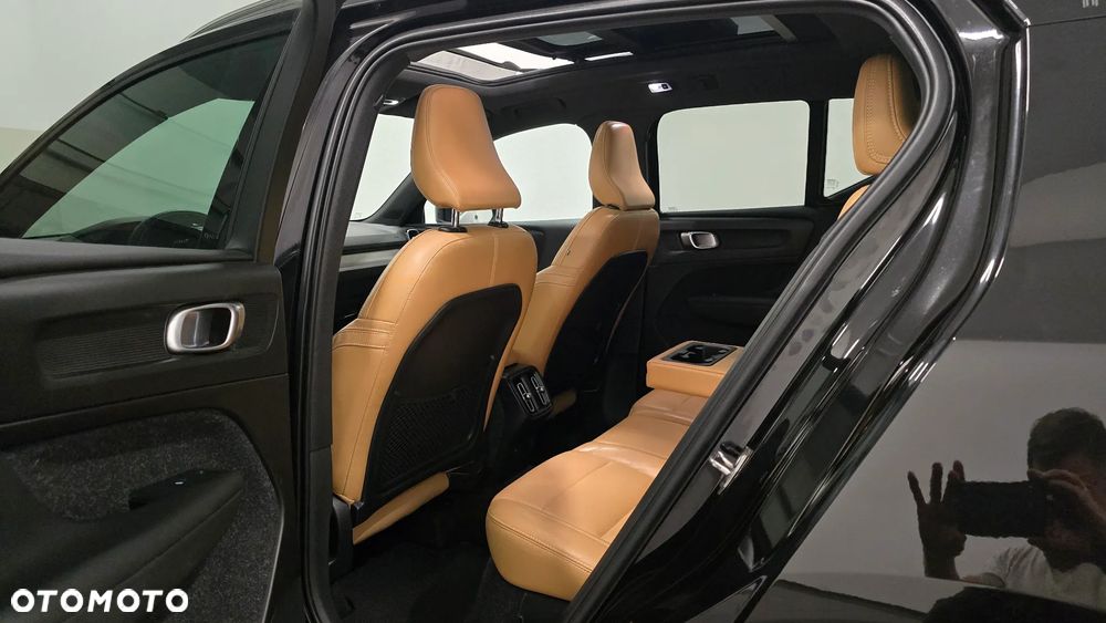 Volvo XC 40 D4 AWD Inscription - 5