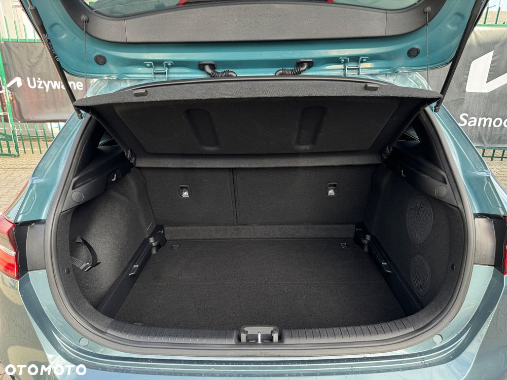 Kia Ceed - 12