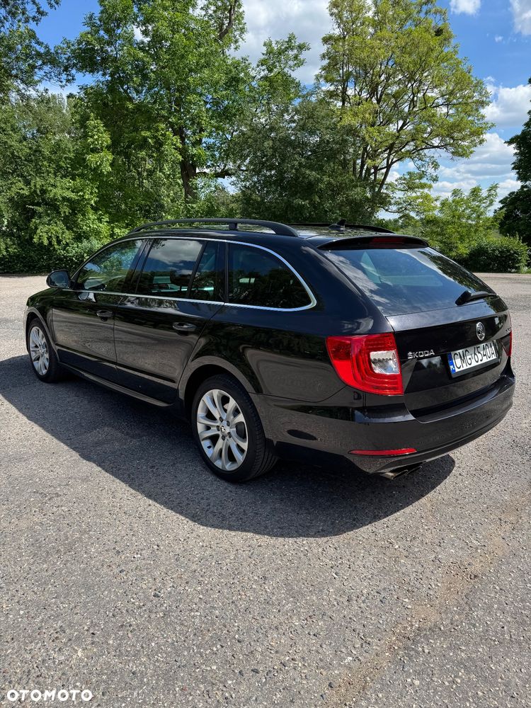 Skoda Superb 2.0 TDI DSG Ambition - 5