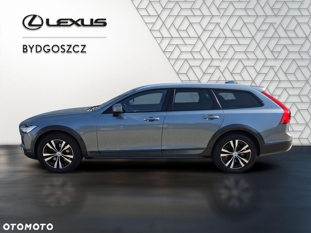 Volvo V90 Cross Country - 8