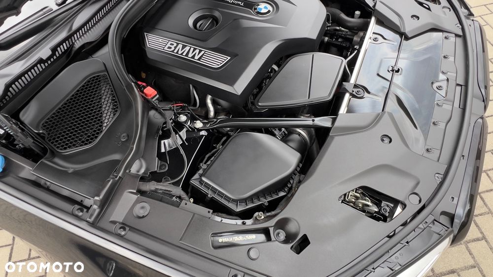 BMW Seria 5 520i Sport Line - 32