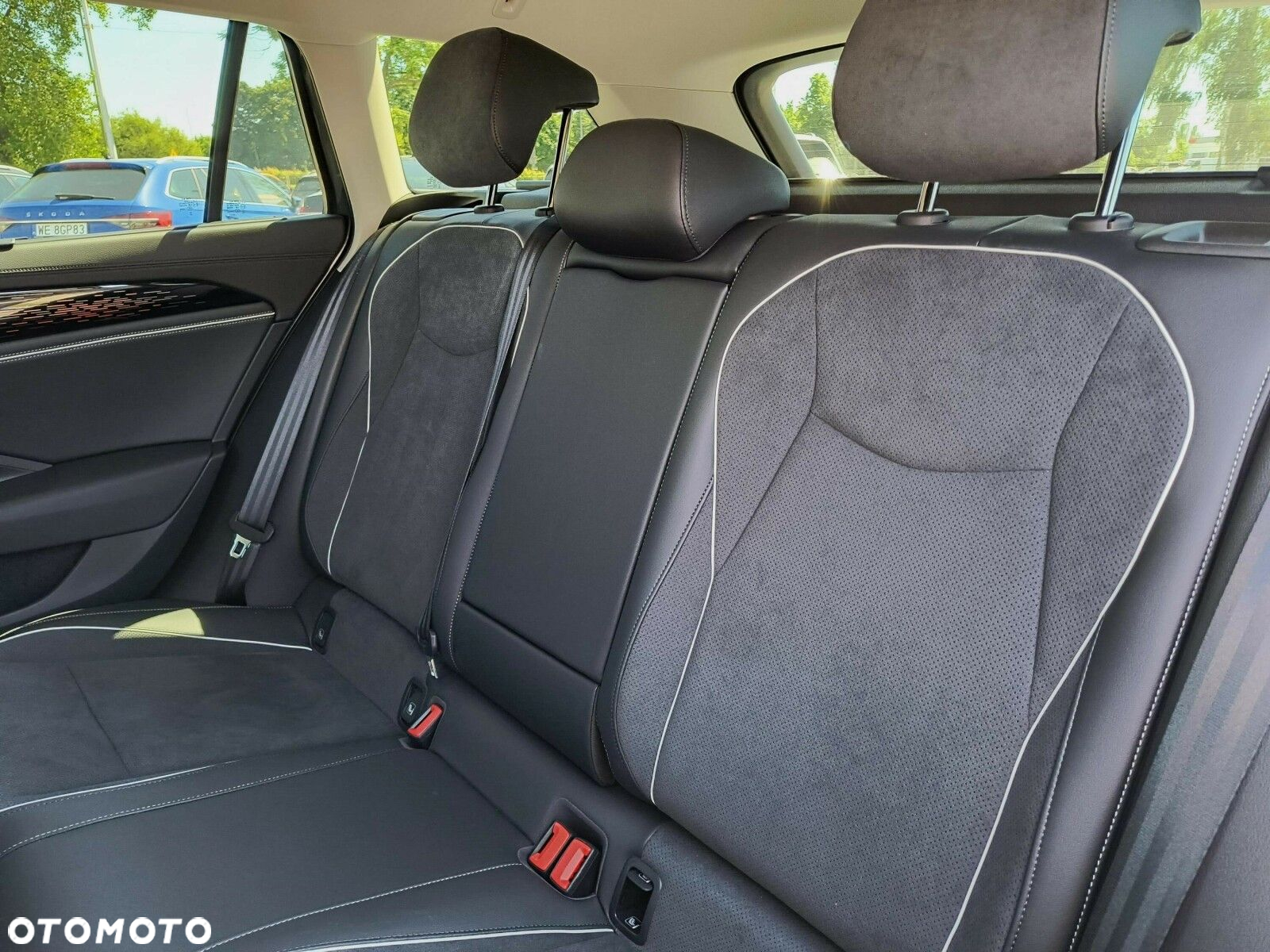 Volkswagen Passat - 25