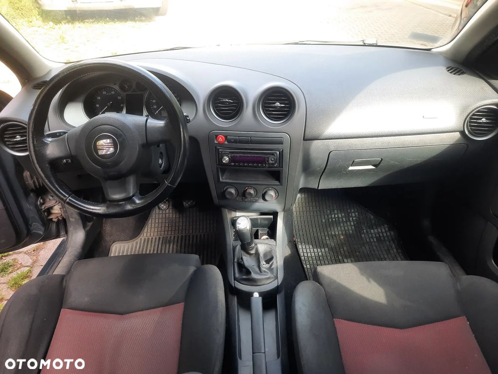Seat Ibiza 1.4 16V Sport - 11