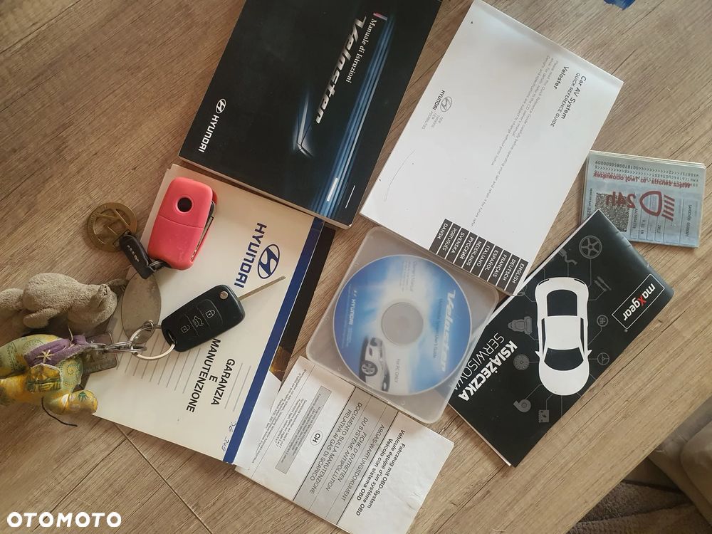 Hyundai Veloster 1.6 GDI Style - 17