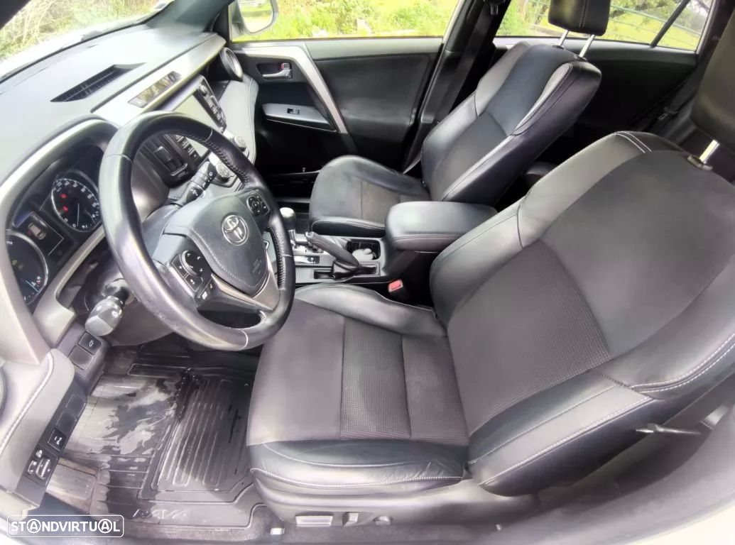 Toyota RAV4 2.5 HSD Comfort+P.Sport - 14