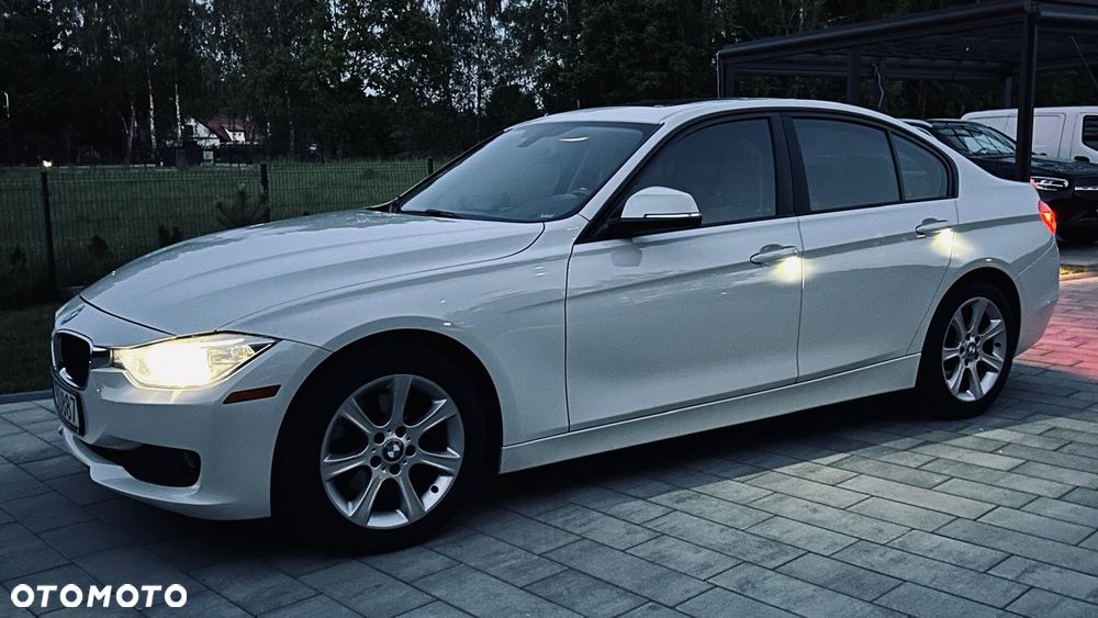 BMW Seria 3 320i - 36