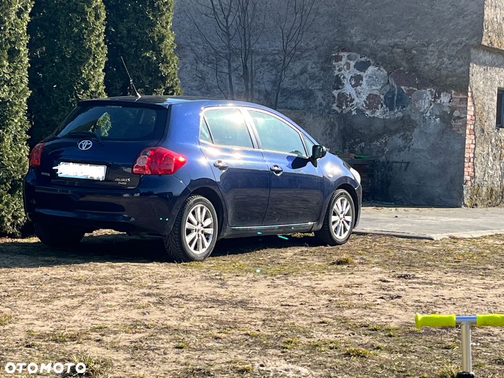 Toyota Auris 2.0 D-4D Team - 11