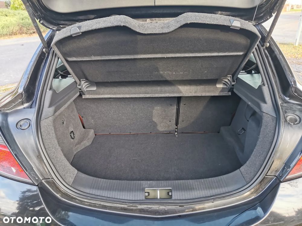 Opel Astra 1.6 Cosmo - 27