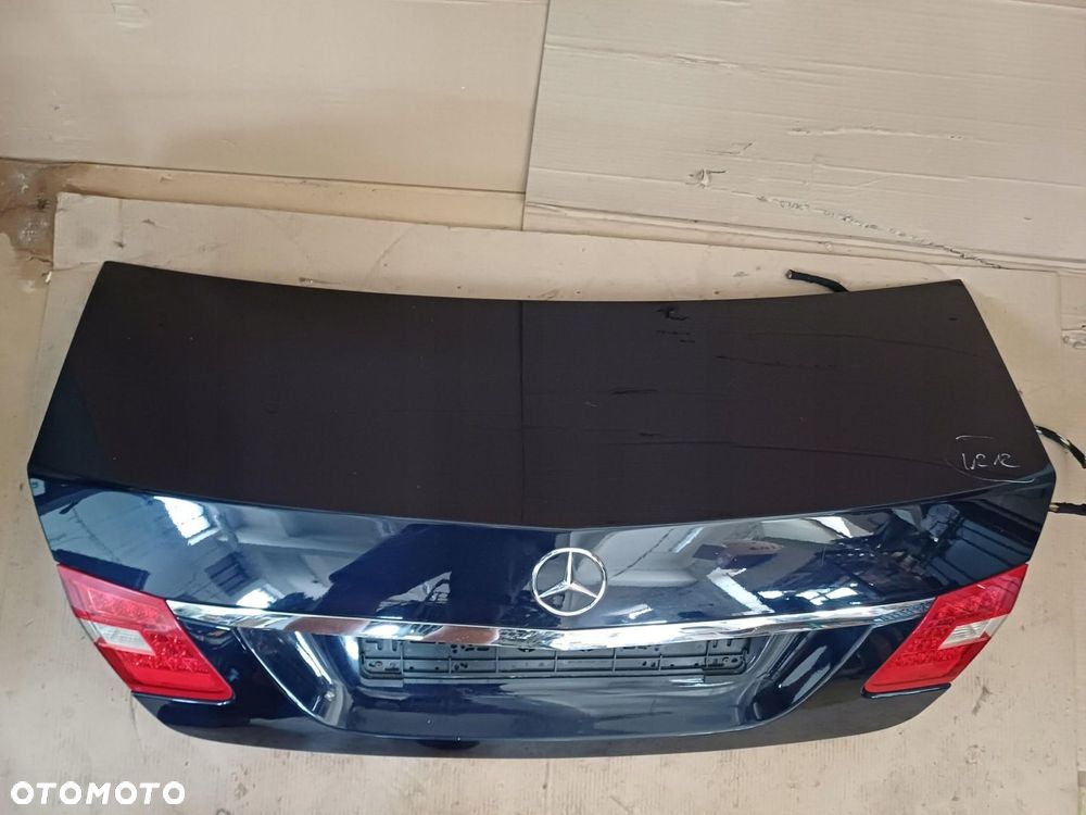 Klapa Bagażnika Kompletna MERCEDES W212 2009-2013 890 Sedan - 4