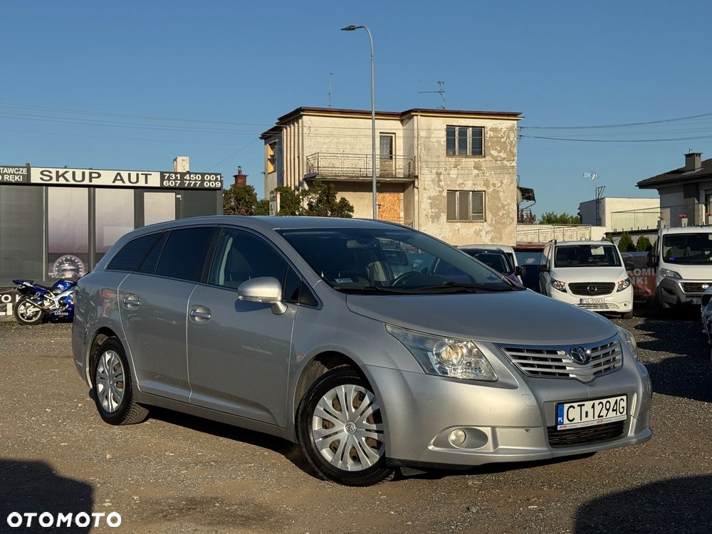 Toyota Avensis 1.8 Luna EU5 - 12