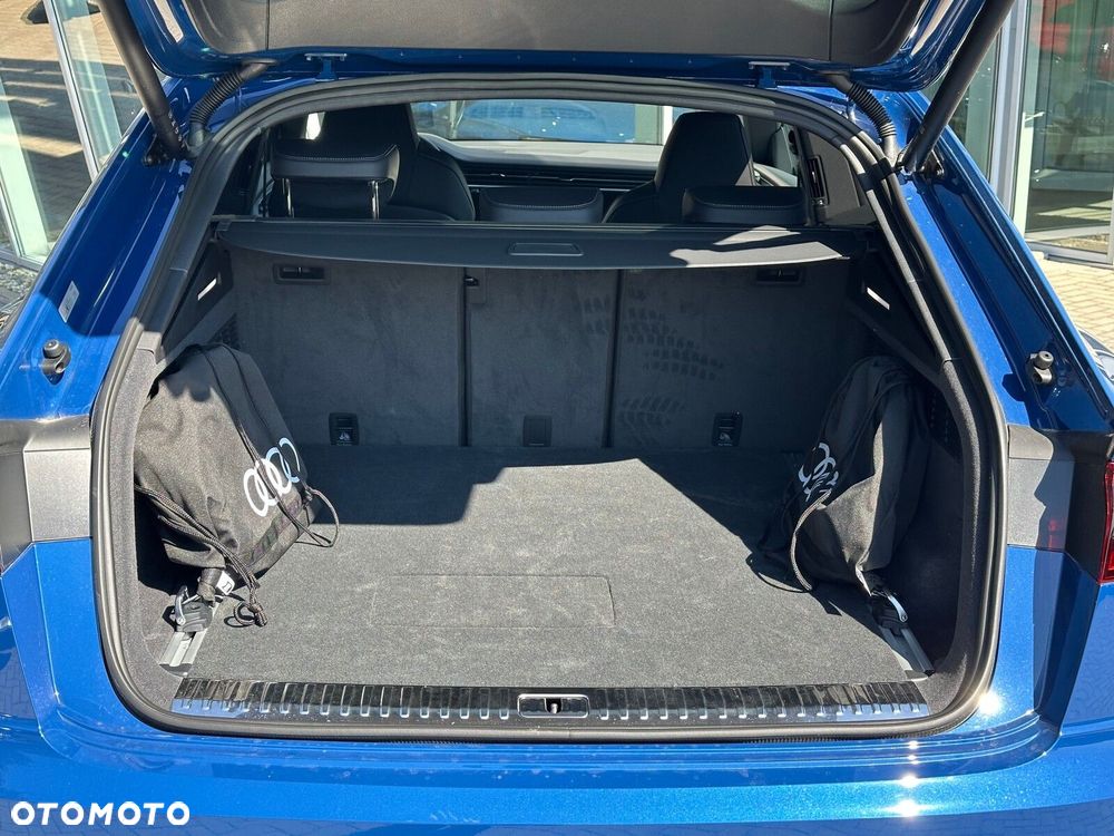 Audi Q8 - 9