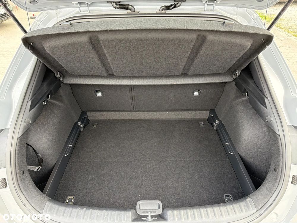 Kia XCeed 1.6 T-GDI Tribute DCT - 28