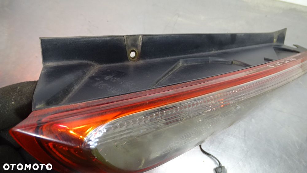 LAMPA PRAWA TYLNA FORD FOCUS MK2 LIFT 1.8 8M51-13404-A - 3