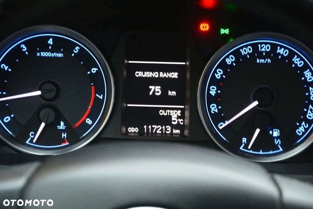 Toyota Auris 1.6 Valvematic Comfort - 24