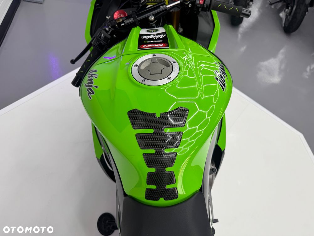 Kawasaki ZX - 21