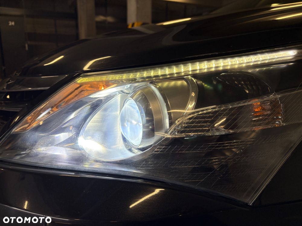 Toyota Avensis 1.8 Sol NAVI - 22