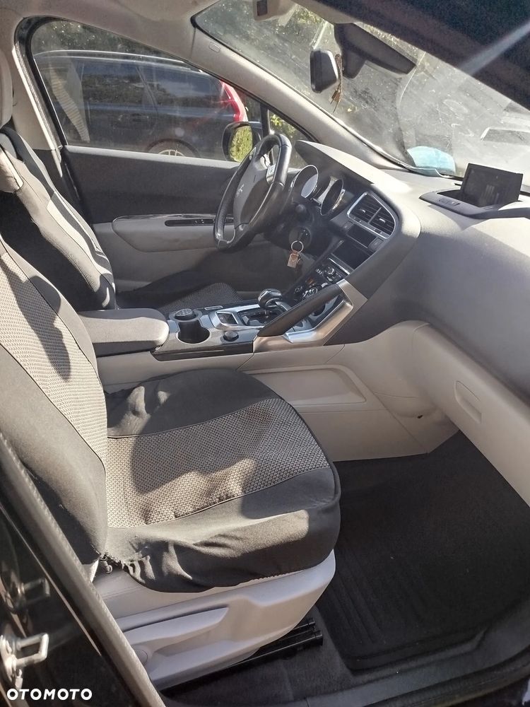 Peugeot 3008 2.0 HYbrid4 - 6