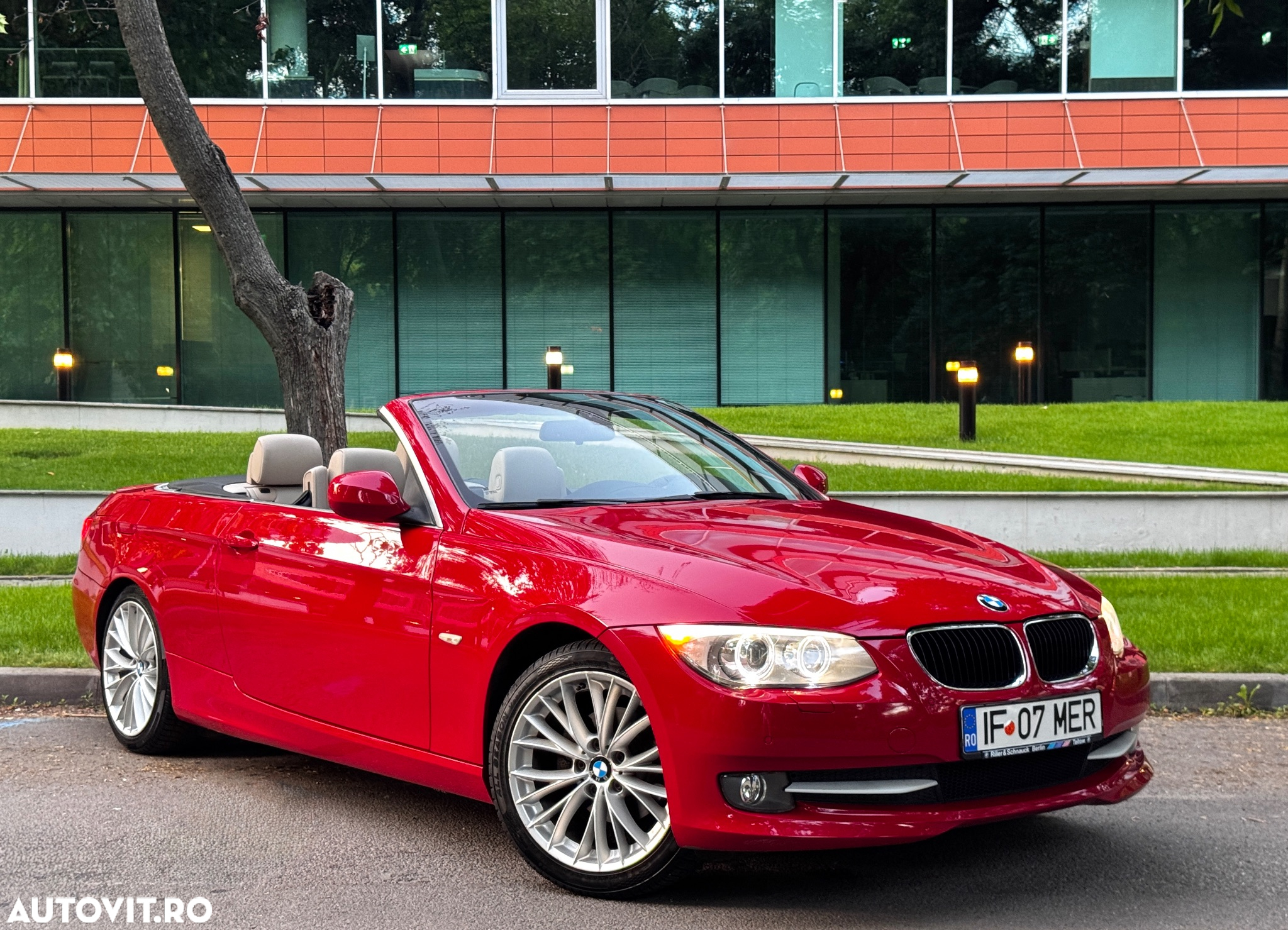 BMW Seria 3 318i - 10