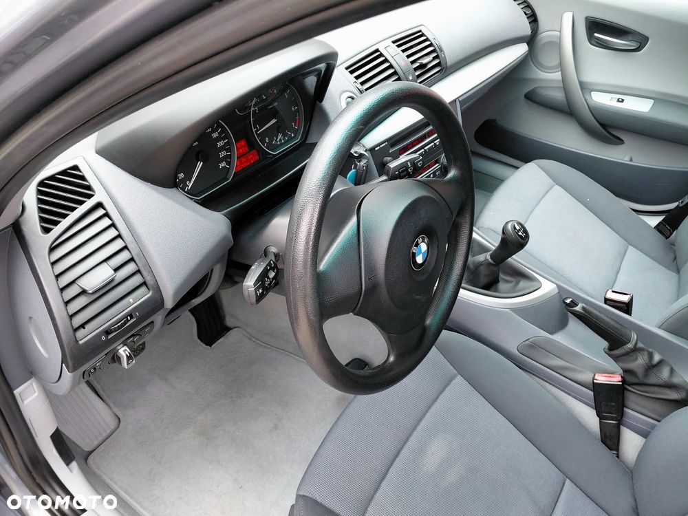 BMW Seria 1 - 19