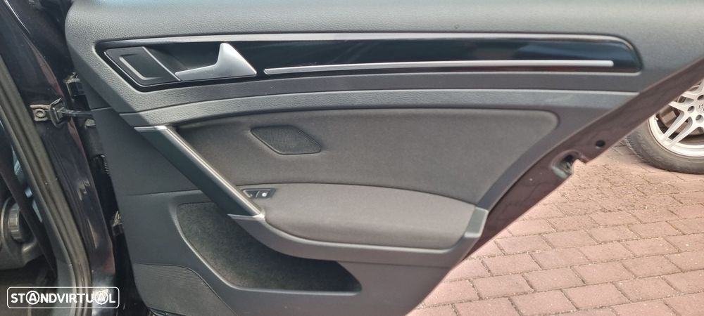 VW Golf 1.6 TDi BlueMotion Trendline - 24