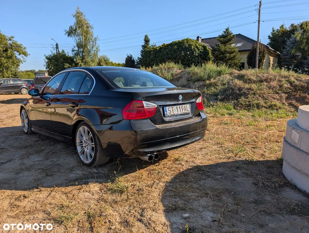BMW Seria 3 330i - 7