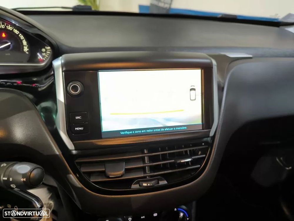 Peugeot 208 1.2 PureTech Style - 14
