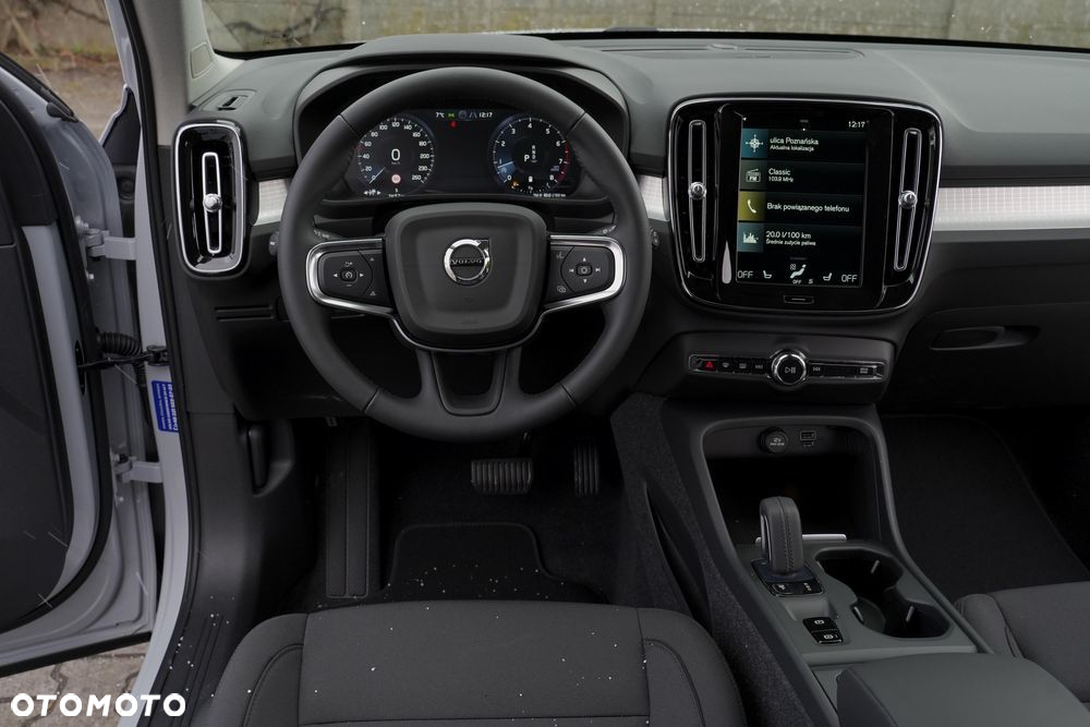 Volvo XC 40 B3 Core - 14