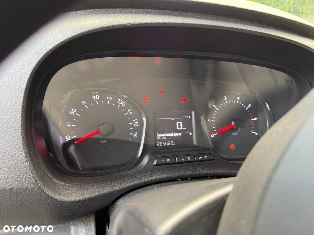 Peugeot Traveller 1.6 BlueHDi Compact Active - 14