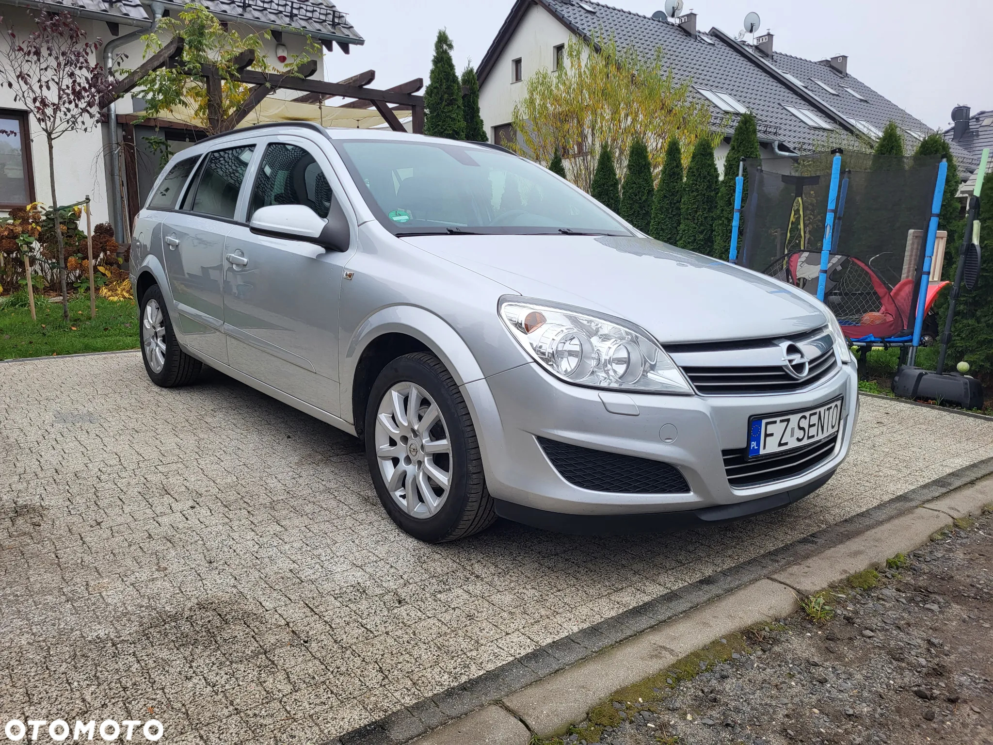 Opel Astra 1.8 Caravan Edition - 4