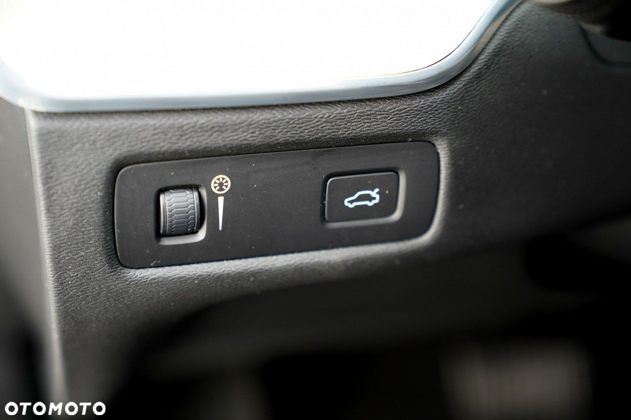 Volvo XC 60 D4 Inscription - 19
