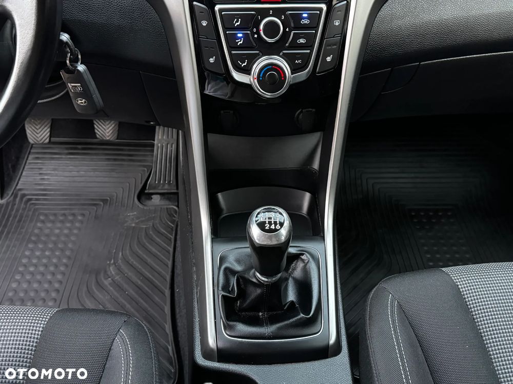 Hyundai i30 1.6 CRDi Comfort - 12