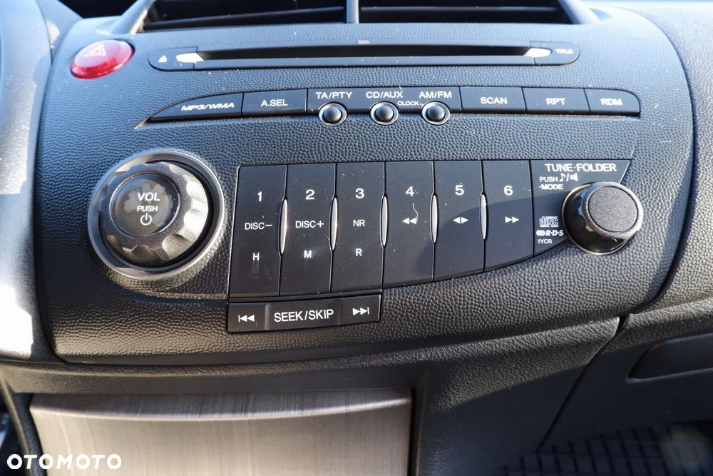 Honda Civic 1.4 i-VTEC Comfort - 21