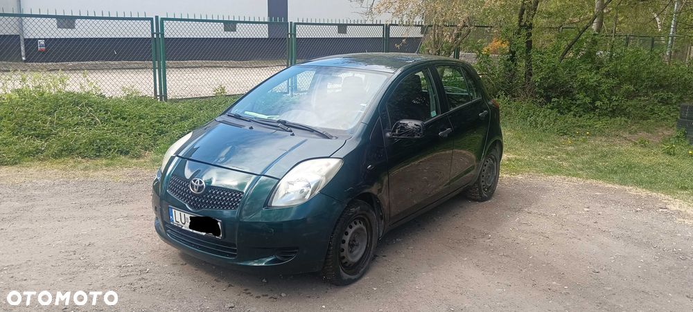 Toyota Yaris - 2