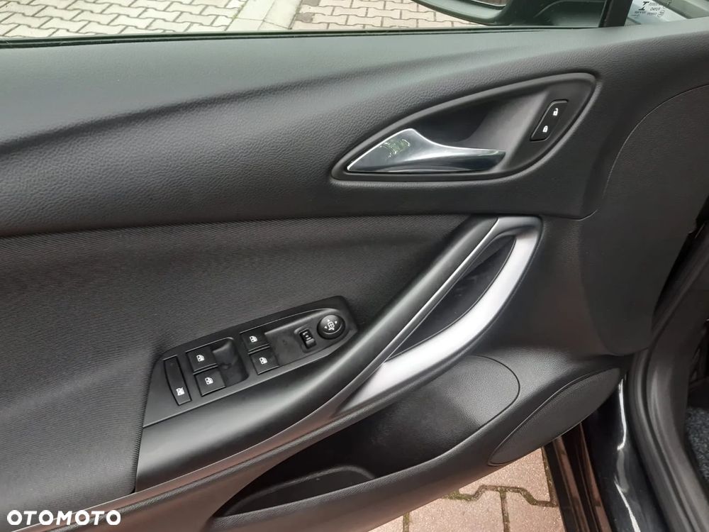 Opel Astra V 1.4 T Enjoy - 17