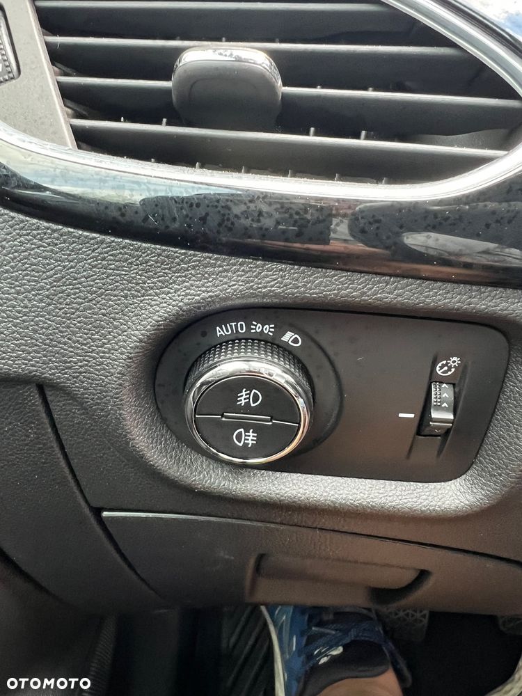 Opel Astra 1.6 CDTI DPF ecoFLEX TourerStart/Stop Exklusiv - 26