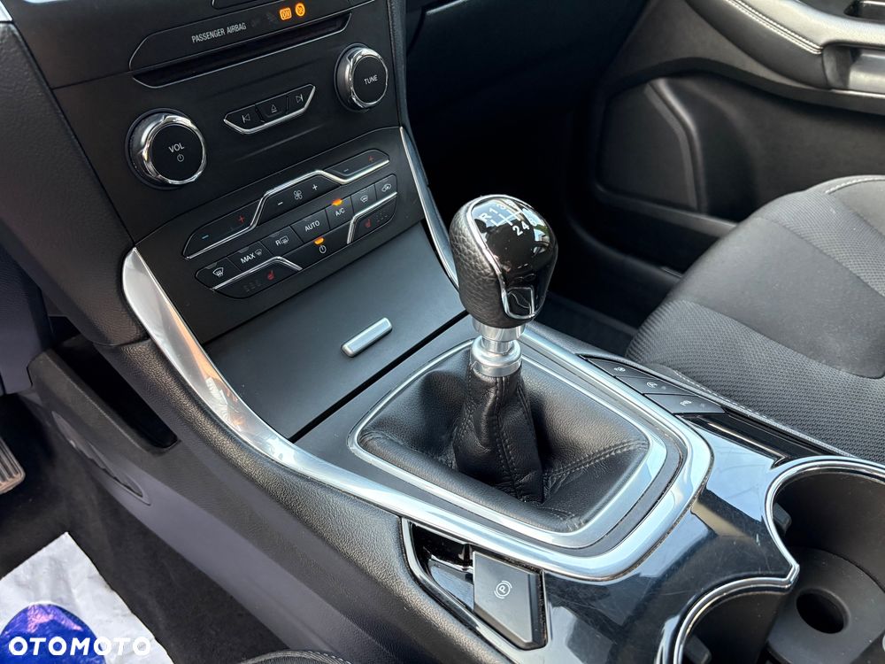 Ford S-Max 2.0 TDCi Titanium - 21