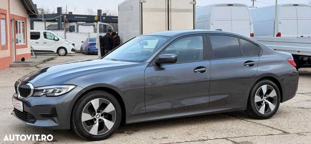 BMW Seria 3 320i AT - 3