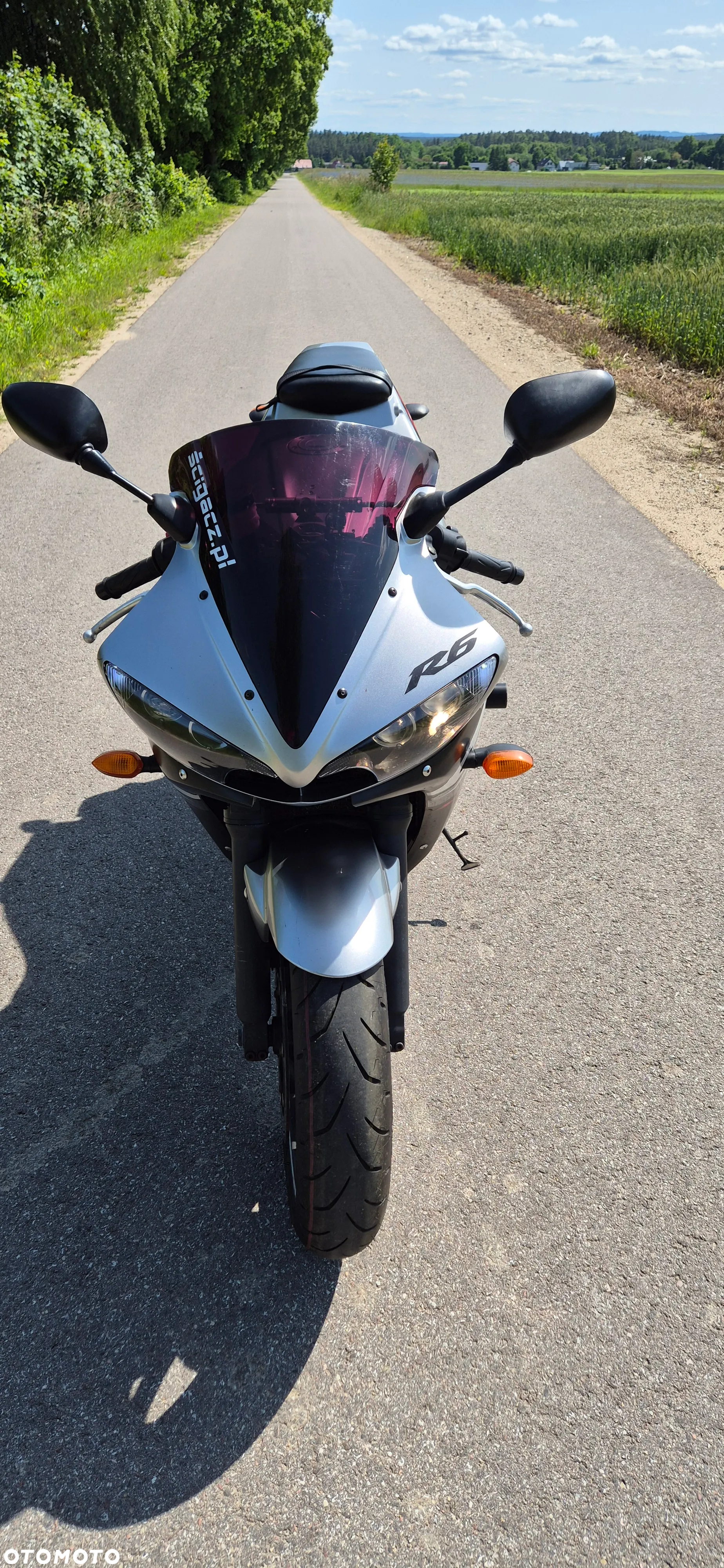 Yamaha R6 - 22