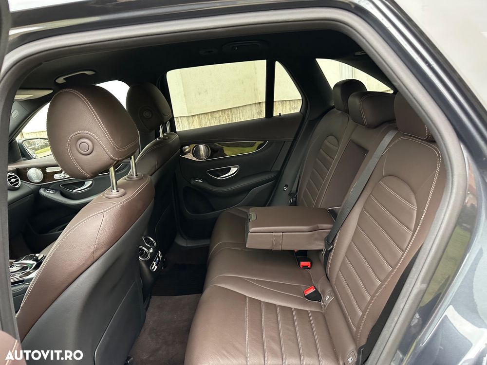 Mercedes-Benz GLC - 24