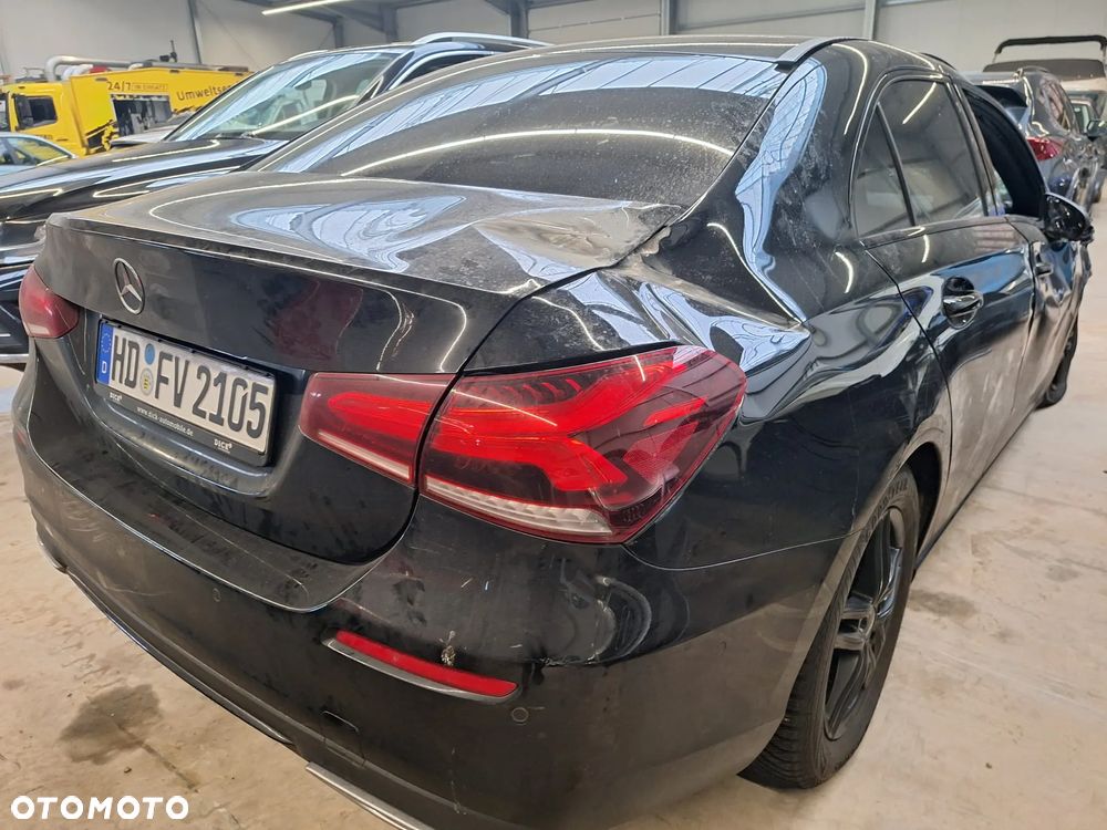 Mercedes-Benz Klasa A 180 d 7G-DCT - 18