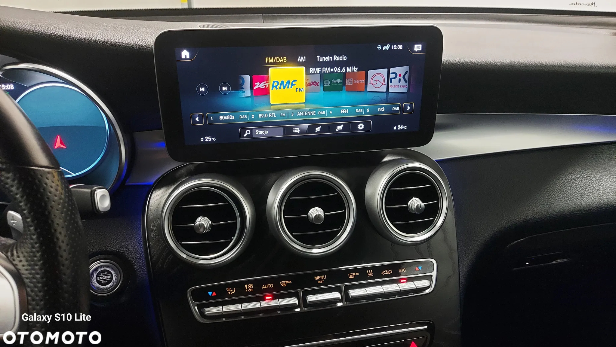 Mercedes-Benz GLC 300 d 4Matic 9G-TRONIC AMG Line Plus - 26