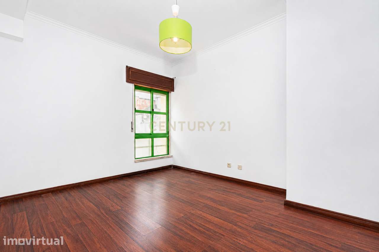 Apartamento T3 com Parqueamento e Arrecadação | Rio de Mouro - Grande imagem: 3/23