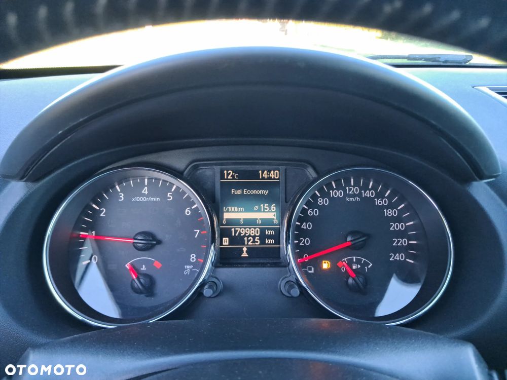 Nissan Qashqai+2 2.0 Acenta - 23