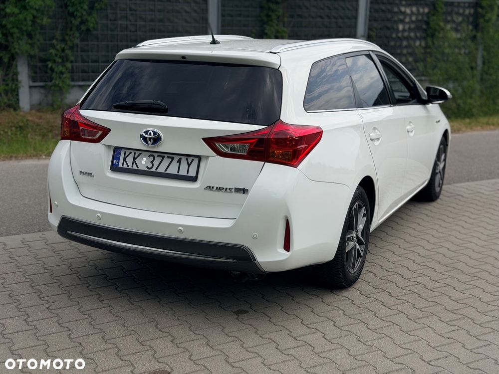 Toyota Auris Hybrid 135 Premium - 5